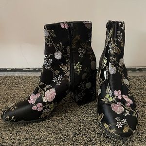 Carlos Santana Floral Ankle Boots